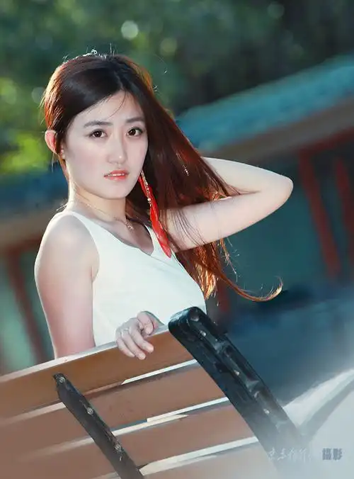 【靓丽的玉渊潭美女】-- 嗨拍外拍活动作业之一