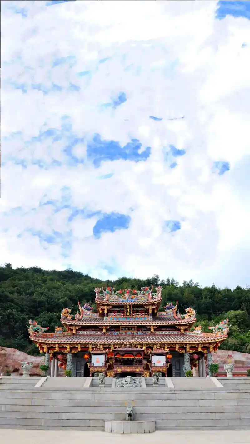 古称五谷仙殿,位于福建省泉州市安溪县城厢镇经岭村 - 抖音