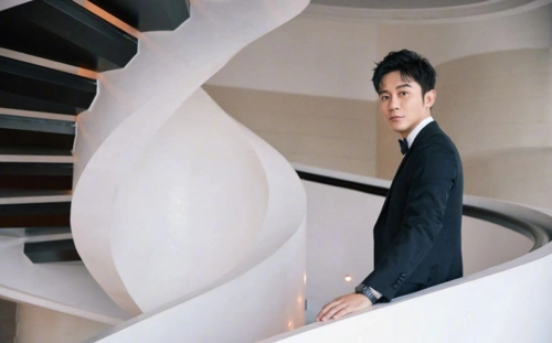 李晨发声否认曾和赵卓娜恋爱被人误会恋爱了如何澄清