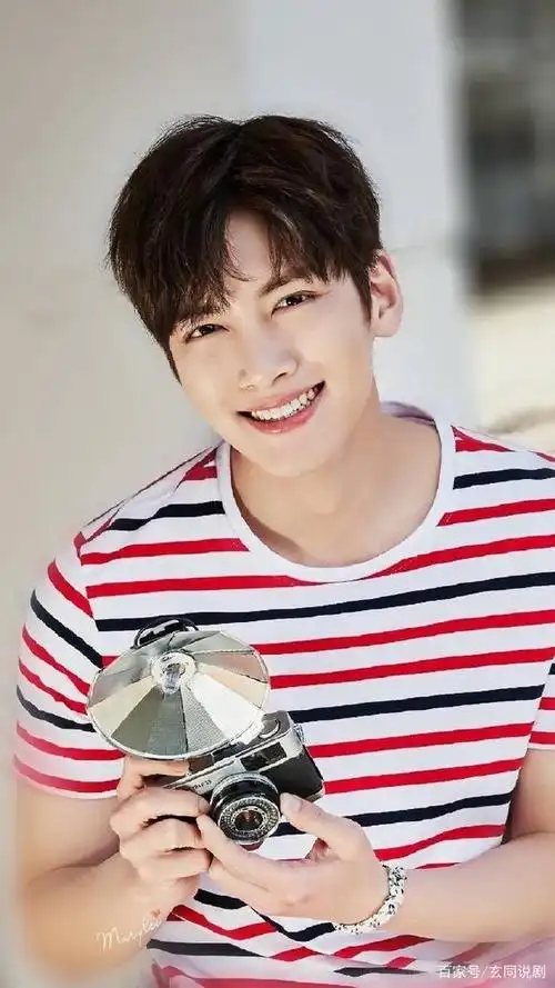 池昌旭《便利店新星》,不用费脑子的一部剧