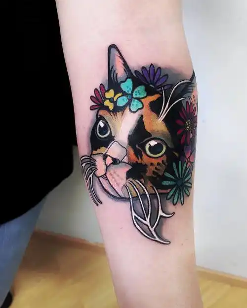 富小姐小臂猫咪小花纹身图案