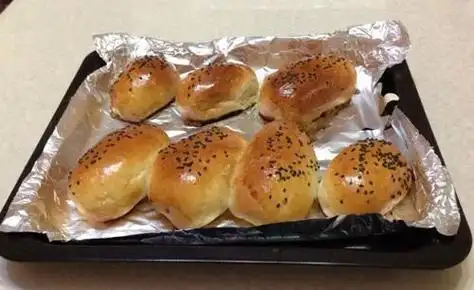 19 单从技术上来讲微波炉就很难做出面包,面包需要由外而内缓慢加热才