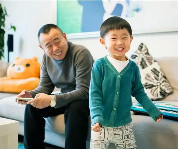 潘长江做了姥爷后,对"疼小疏老"的含泪感悟