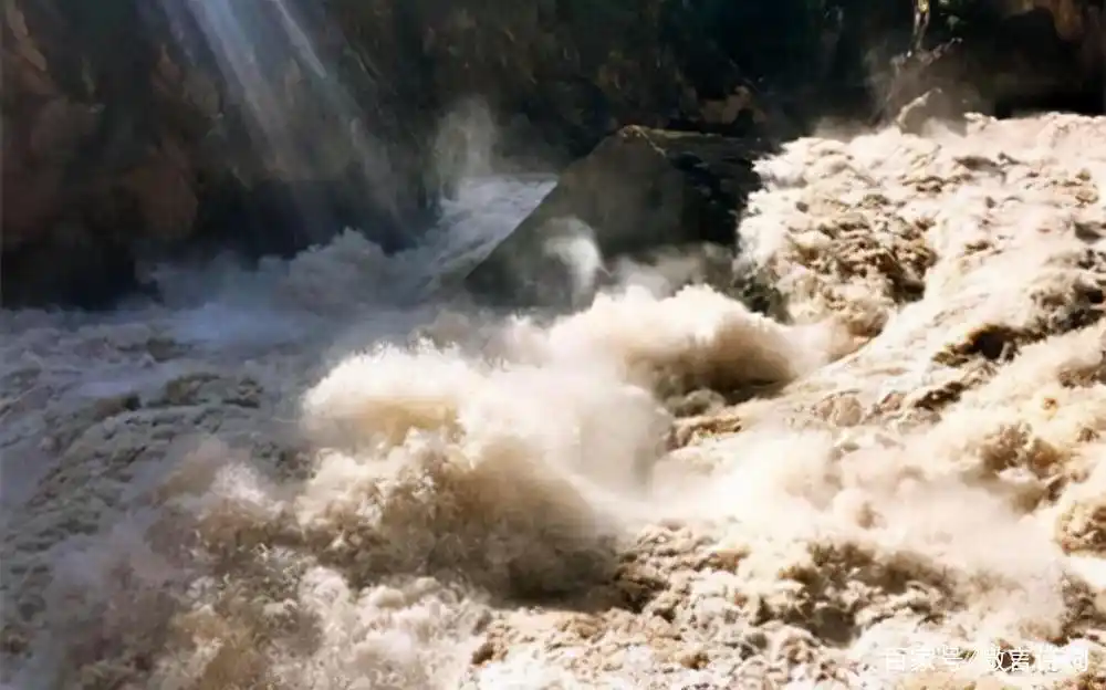 诗词中的故事(十八)《浪淘沙》滚滚长江的浪花淘着的杨状元