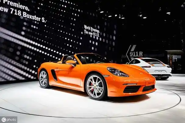 60万买保时捷最保值的两座跑车718boxster