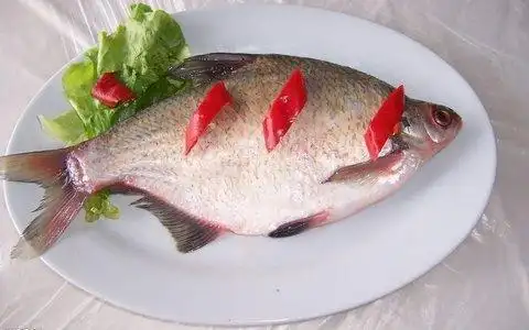 武昌鱼适合小孩吃吗