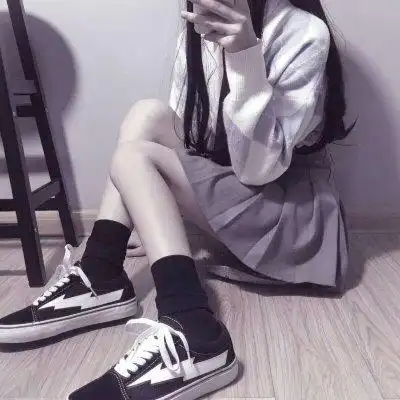 优质女头(腿控福利)_女生头像_我要个性网