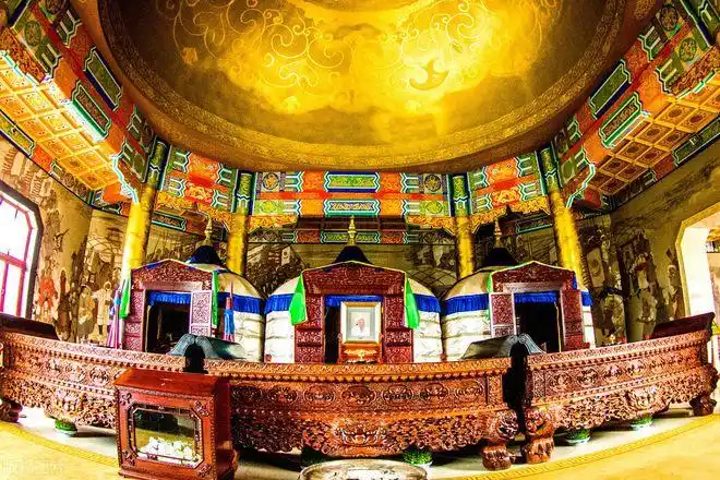 成吉思汗陵到底祭拜的是什么?