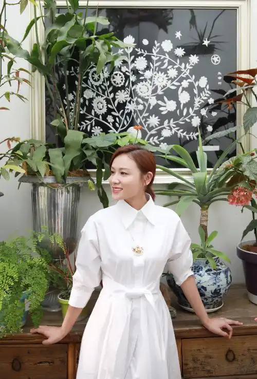 回顾超女叶一茜23岁嫁给田亮4年连生2胎如今还想拼三胎