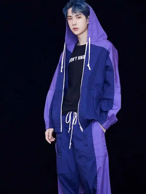 王一博私服穿搭多变各种风格在他手里被拿捏得妥妥帖帖