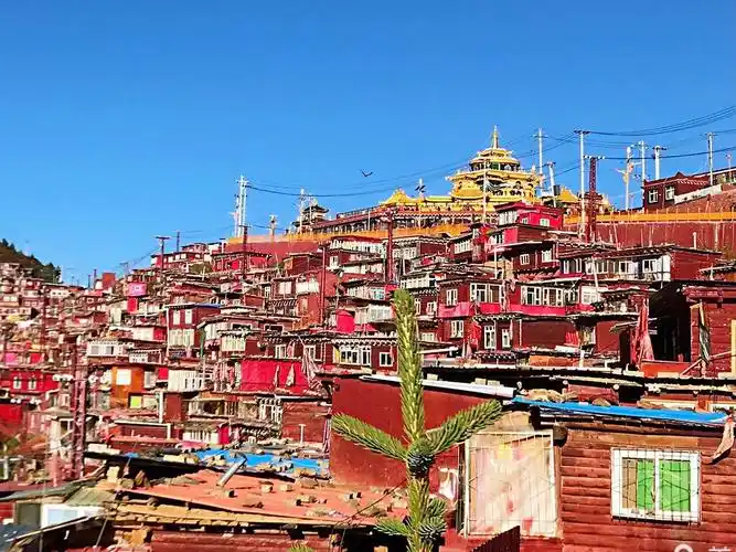 红色佛国色达,注定是一个令人魂牵梦绕的地方