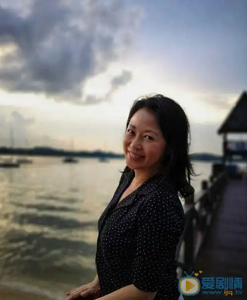 向云(别名陈翠嫦),新加坡演员,主持人,1963年10月27日出生,祖籍广东