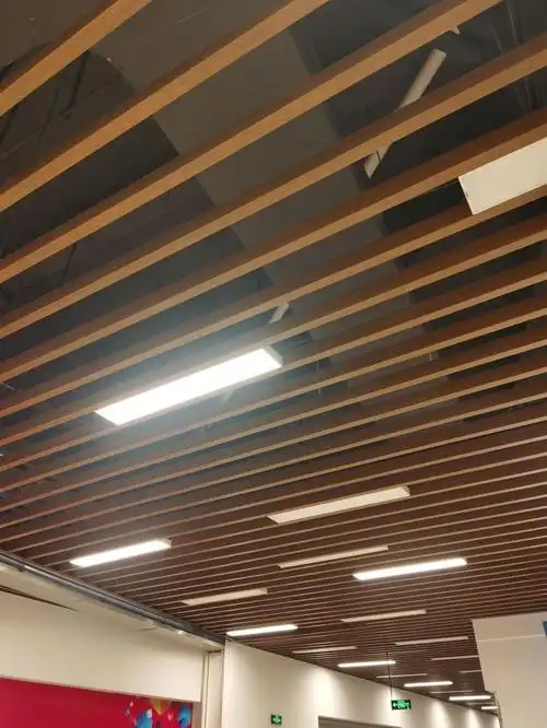 商场吊顶装饰铝格栅铁格栅天花 仿木纹网格天花黑色格栅白色格栅