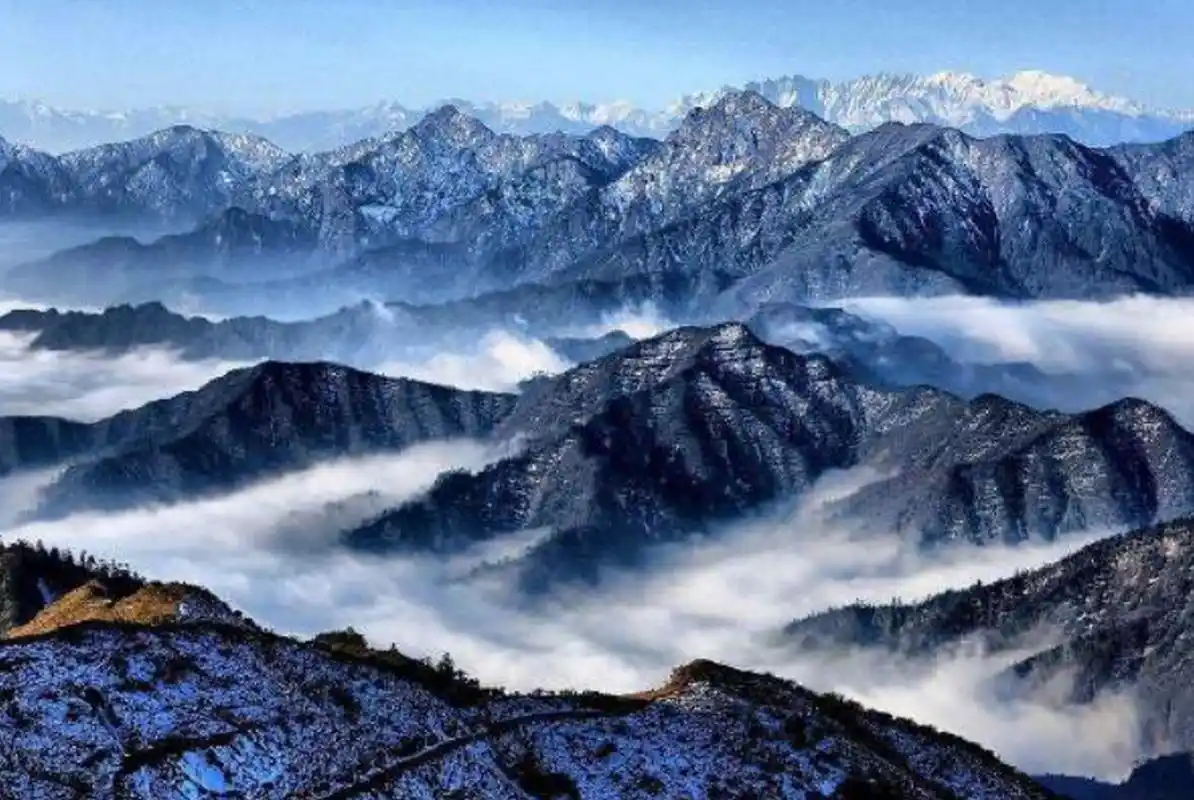 重逢巴蜀# 四川牛背山位于四川省乐山市境内,是一座风景如画的旅游