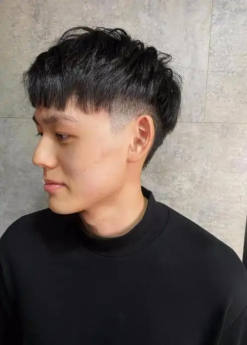 长相一般的男生,可以试试这4款发型,怎么剪都帅气!