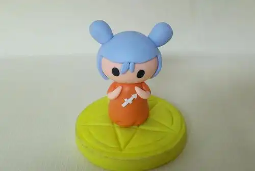 视频-创意好玩的超轻粘土教程:手工新手diy捏出可爱卡通小女孩粘土