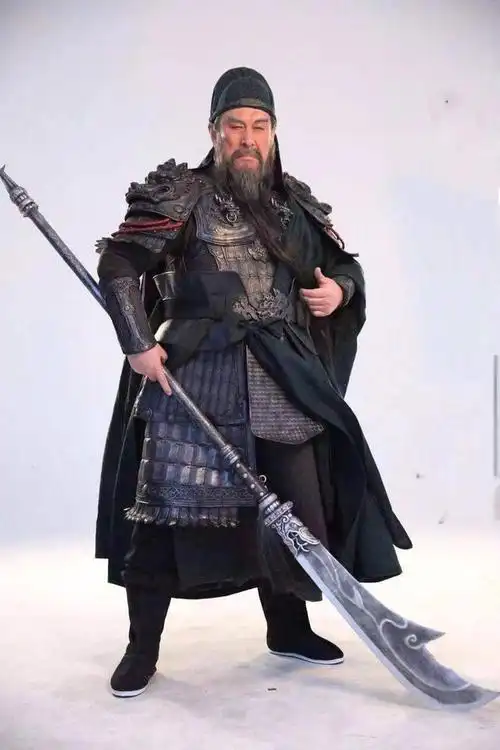 歌手李心海发文悼念关羽扮演者陆树铭