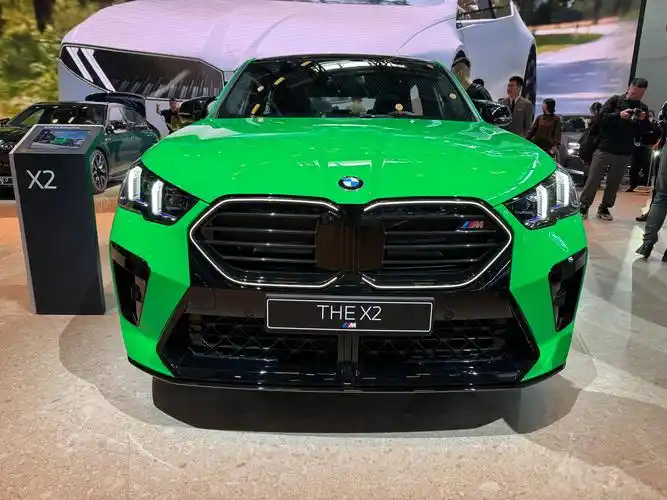 宝马展台人真多 p1-4是新世代概念车,计划2026年上市