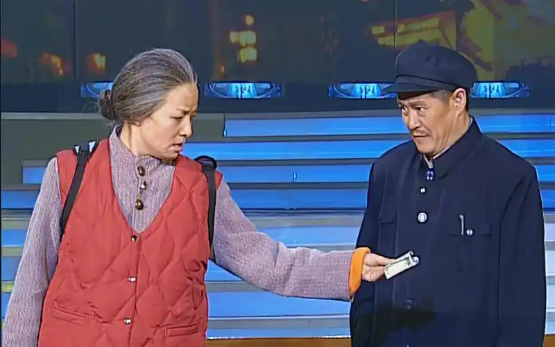 com  1分钟58秒赵本山里程碑作品!我叫不紧张!1992年春晚_小品《我想