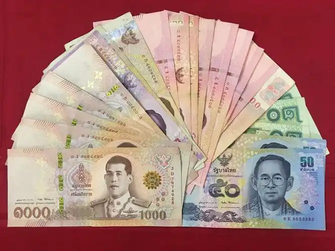 100元泰铢,约等于25元人民币,15年的时候约等于20元,人民币贬值了