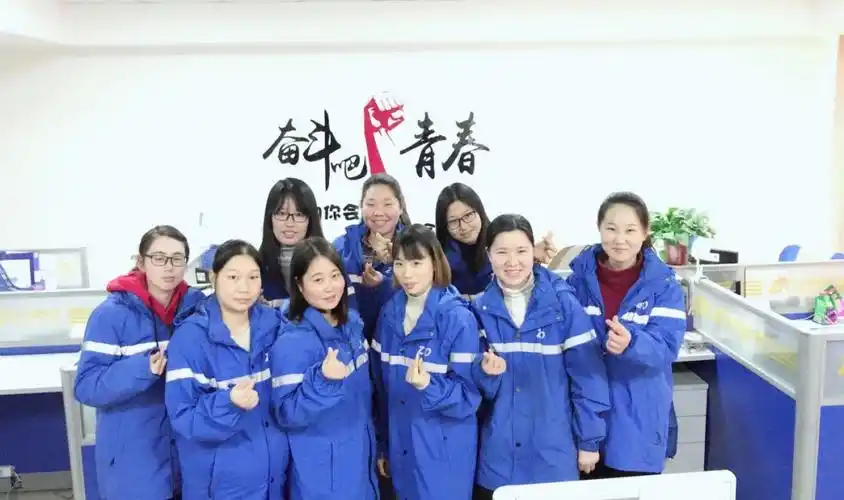 您好这里是中通快递很高兴为您服务