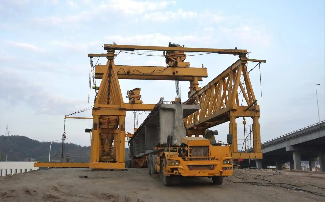 g316武当山段连接线工程首片t型梁顺利架设