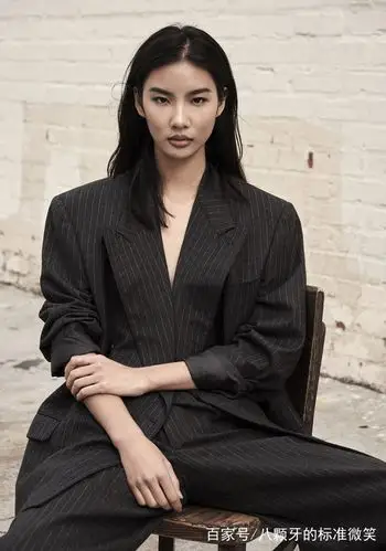 与维密失之交臂的储镒恬,肤黑貌美大长腿,大家都亲切的叫她小黑