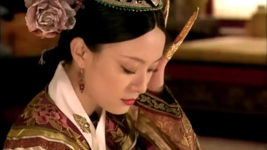 电视连续剧甄嬛传75集(甄嬛传:皇上病重,甄嬛为什么不允许妃嫔探望