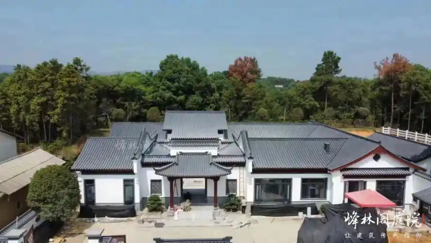 一层中式四合院主体完工实景与效果图