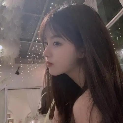 简单耐看超气质女生头像两张一组,个性头像图片-回车桌面