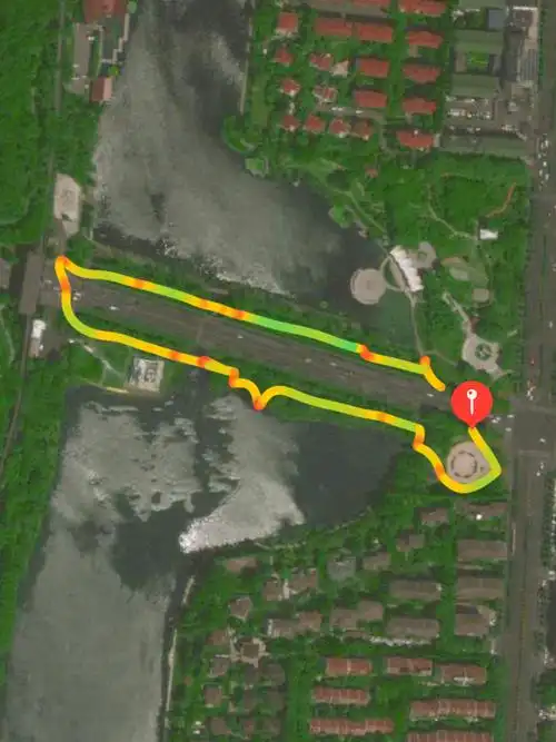 月牙湖公园因疫情暂时关闭了