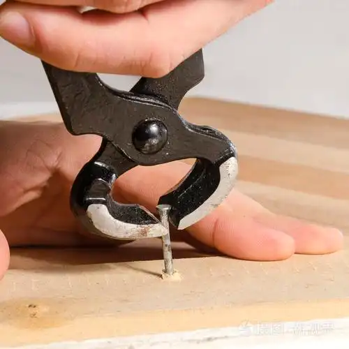 钳子的特写