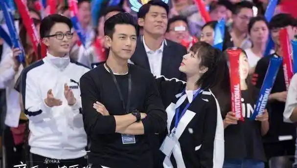 原创亲爱的戏外采访曝杨紫李现关系杨紫话语间尽显对李现的肯定