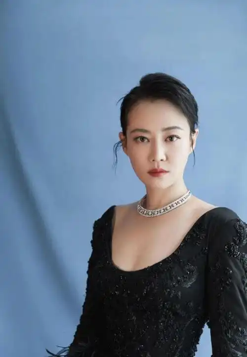 谭卓个人资料年龄(谭卓个人资料)