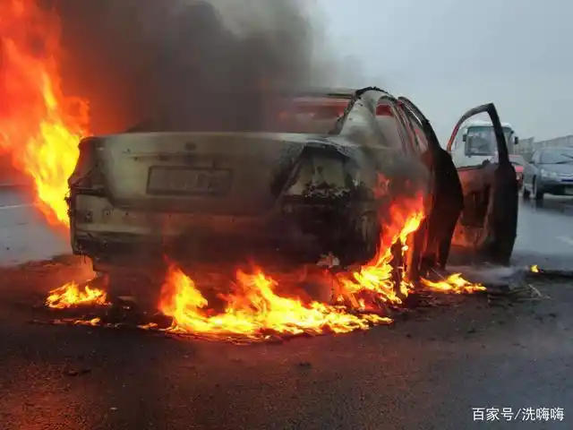 液化石油气槽罐车爆炸危害巨大,那么满油箱的汽车发生爆炸呢?