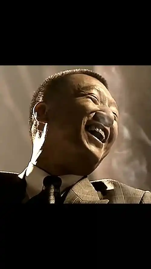 红雷哥要是不当演员,我估计高低得被扫黑除恶