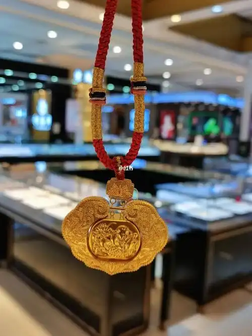 老凤祥古法金长命锁