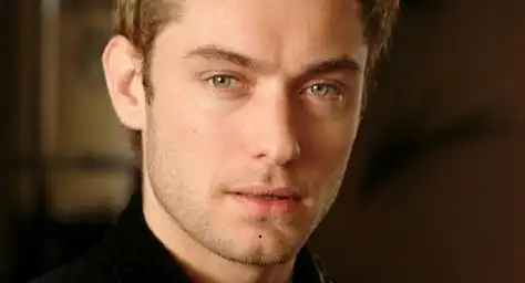 下巴正中间有痣的男人好不好呢 男人下巴正中间有痣代表什么命运-善吉