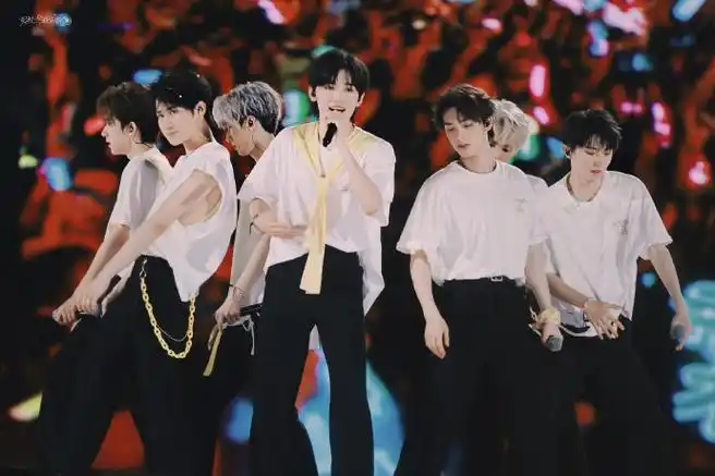 时代少年团超话99#时代少年团理想之途演唱会#期待已久的是相遇是