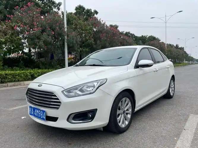 福特 福睿斯  2015款 1.5l 自动时尚型图片