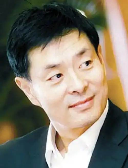 演员要认识到自己的渺小濮存昕谈艺人人设崩塌