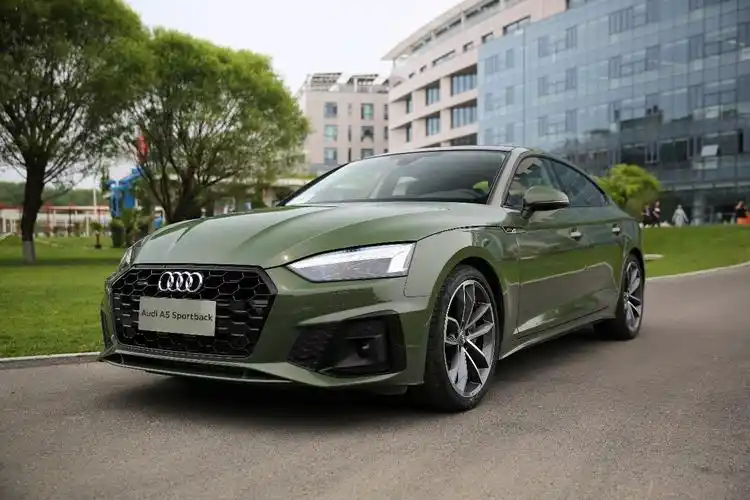 试驾2021款奥迪a5sportback体验跑车与实用性的完美结合