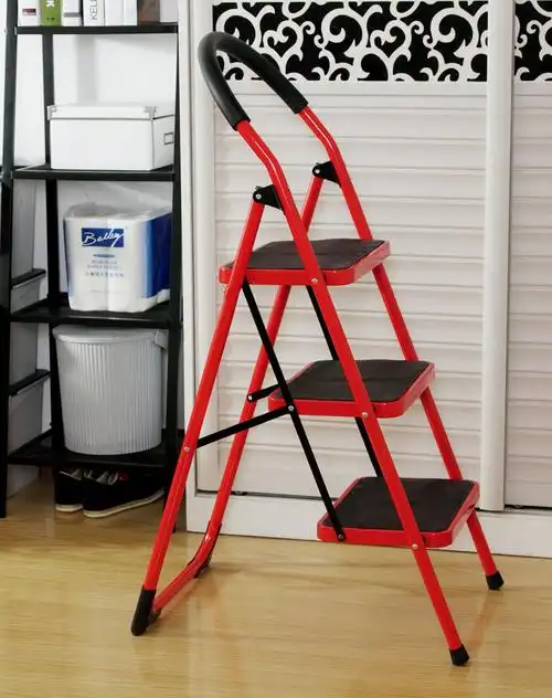 红色人字三步梯
