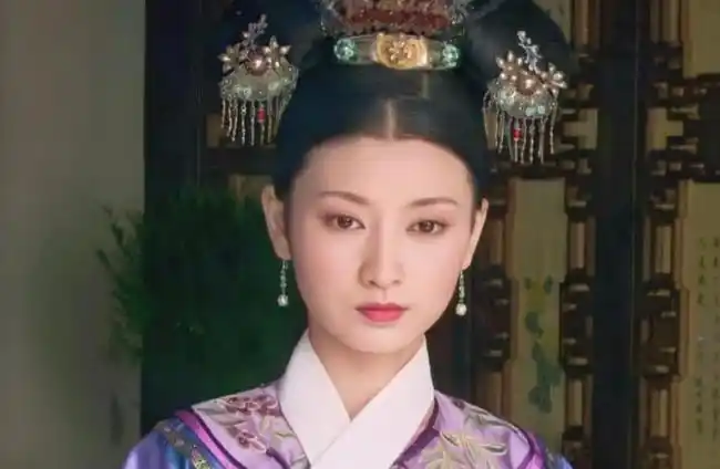 甄嬛传里的静妃是谁甄嬛传敬妃扮演者为杨紫嫣杨紫嫣,出生于北京,中国