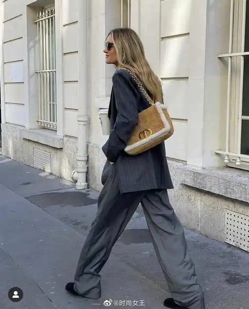 ins时尚博主的日常穿搭look更新简约大气的欧美风很有sense