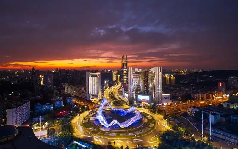 活动作品capsule02武汉光谷广场