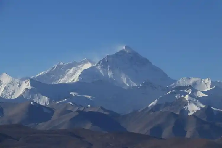 西藏珠穆朗玛峰我们来了