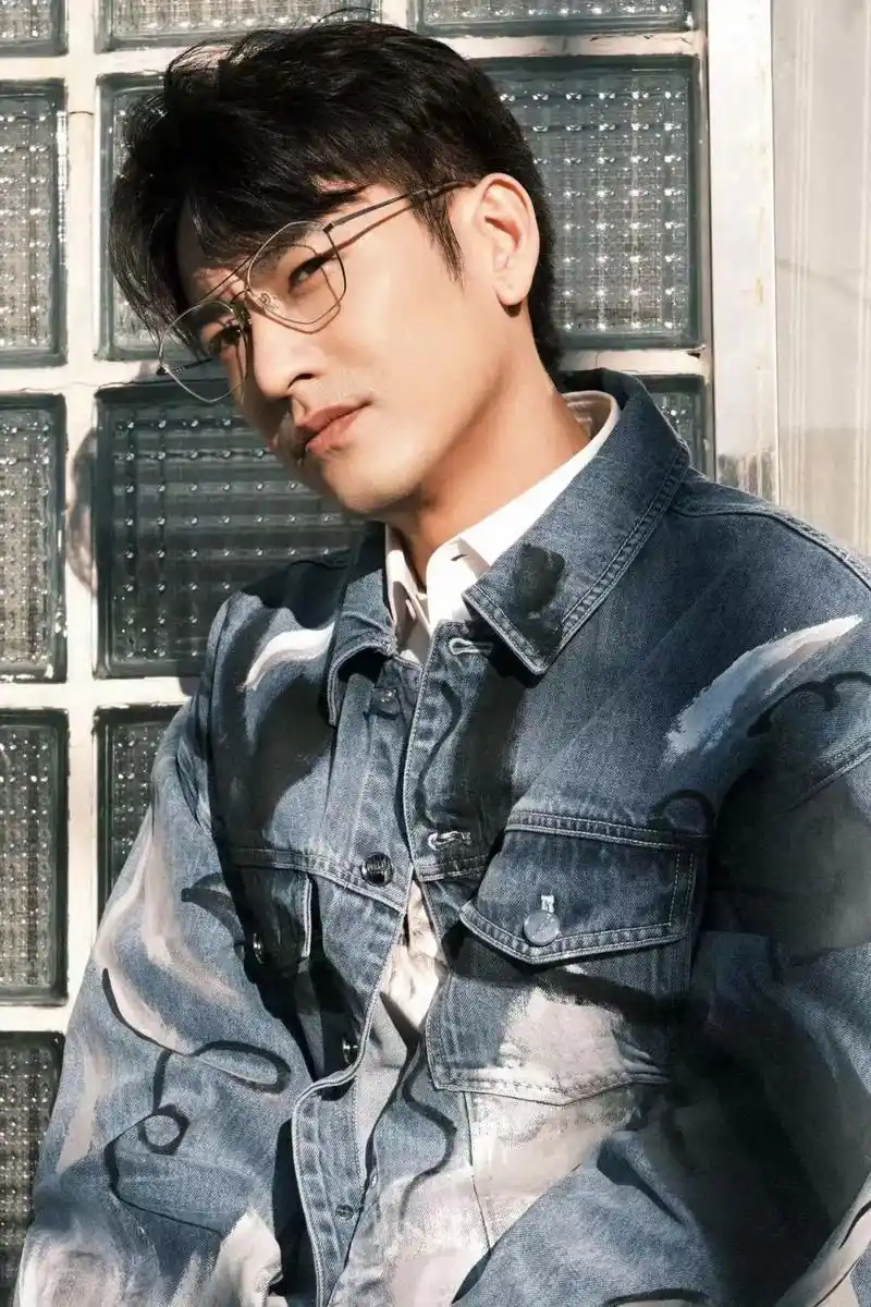 袁文康 90《你是我的一束光》  ·74·「 穆随心 」首映礼 - 抖音