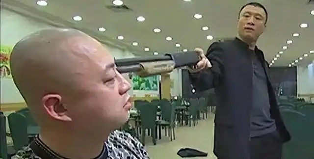 并且在道上的称呼就叫丁棍,是早些年石家庄地区有名的悍匪