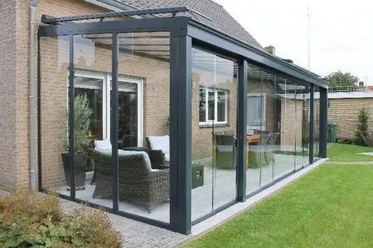 露天院子封闭成阳光房,成为农村又一道风景